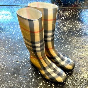 Burberry rain boots
